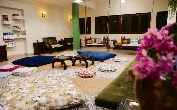 Horn Ok Please Hostel Jaipur