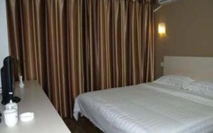 GreenTree Inn Changshu Zhaoshangcheng Express Hotel