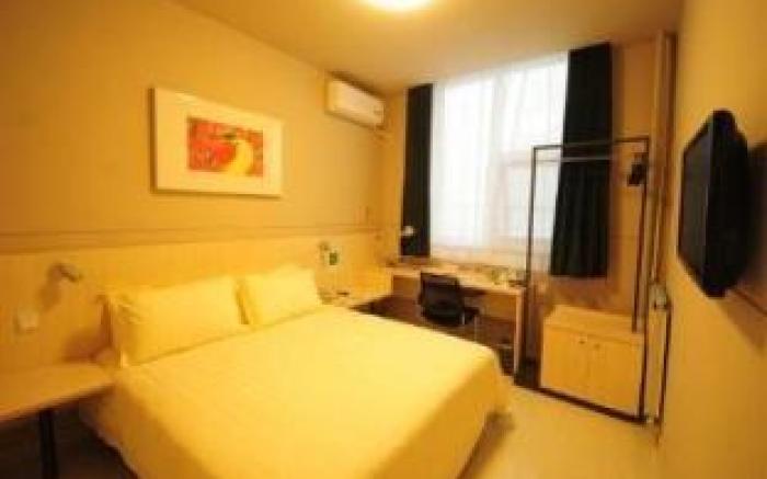 Jinjiang Inn Dezhou Railway Station