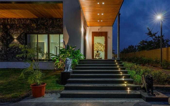 StayVista's Le Bon Horizon - Hillside Elegance