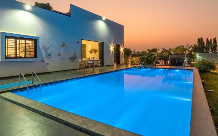 StayVista's Le Bon Horizon - Hillside Elegance