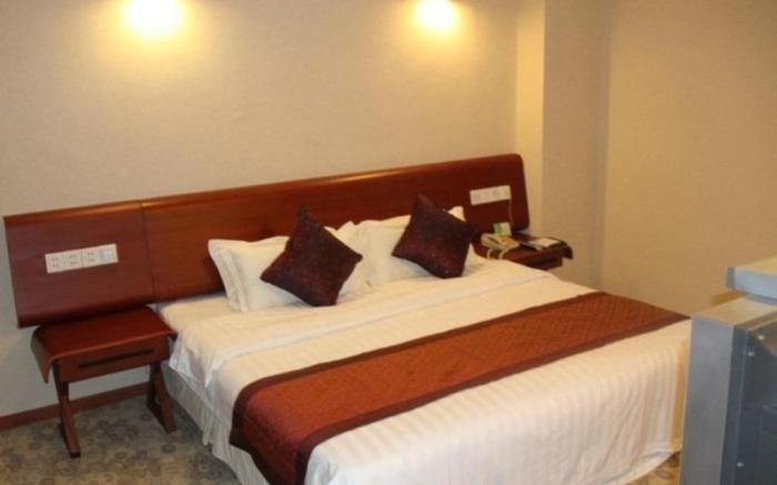 Xishuangbanna Golden Zone Hotel