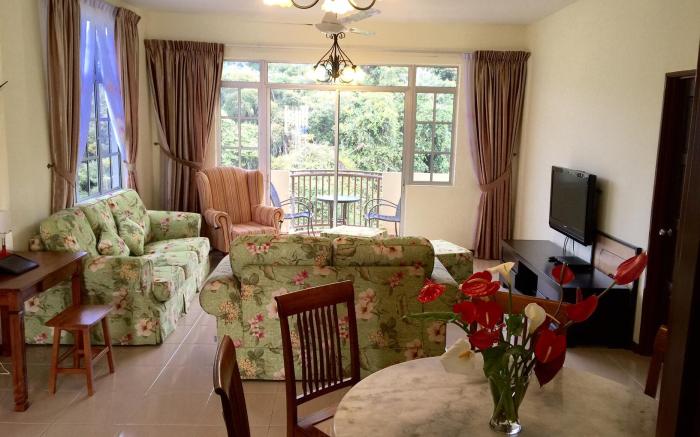 Jo's Place @ Crown Imperial Court