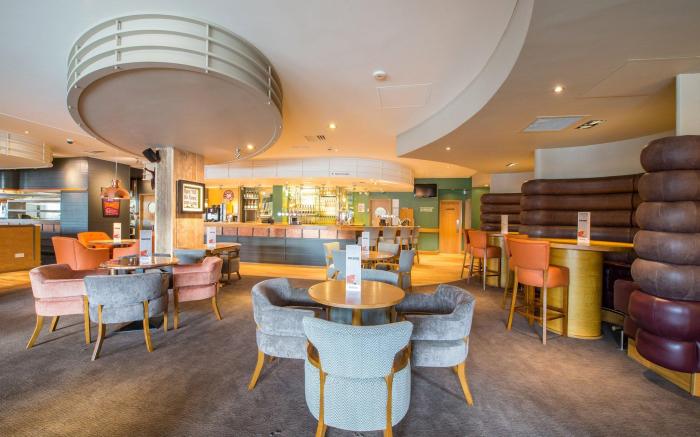 Premier Inn Swansea Waterfront