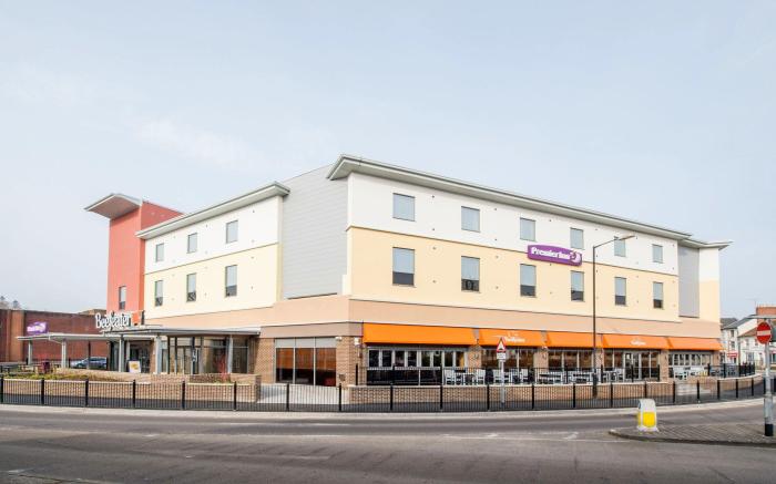 Premier Inn Yeovil Town Centre