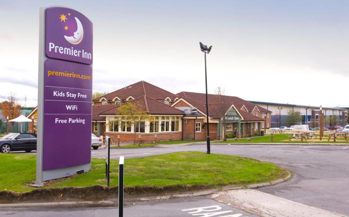 Premier Inn Warrington - A49/M62 J9
