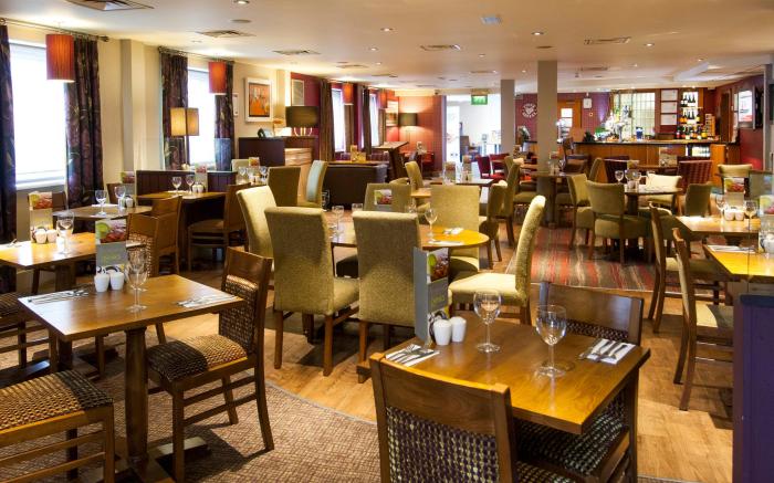 Premier Inn Leeds City - Elland Road