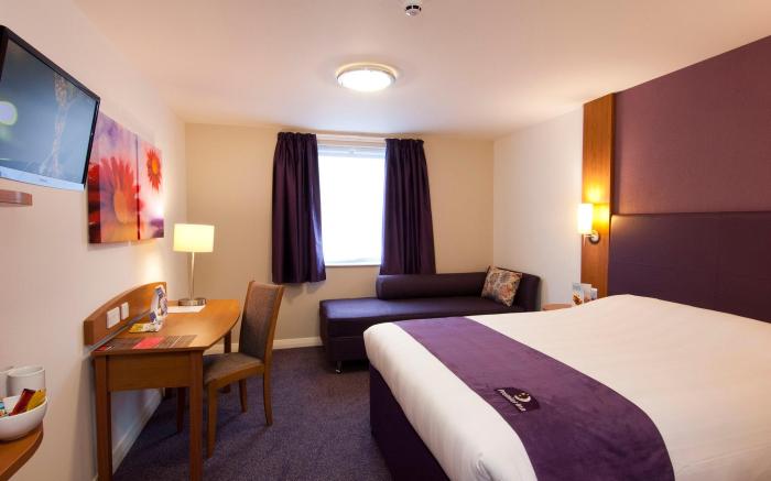 Premier Inn Halifax Town Centre