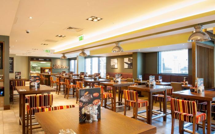 Premier Inn Woking Town Centre