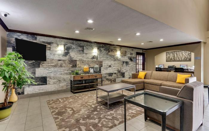 Best Western Plus University Inn and Suites