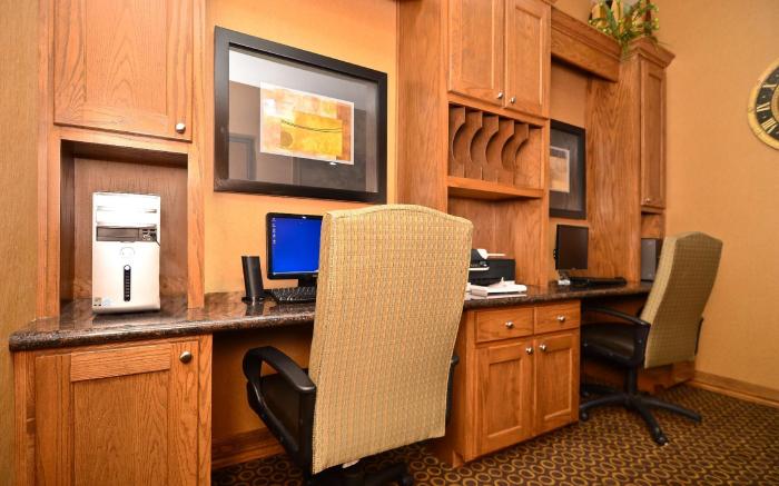 Best Western Plus Christopher Inn and Suites