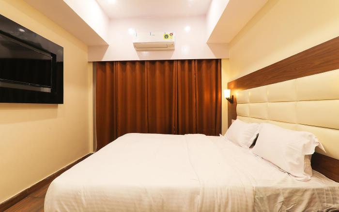 Fabhotel Blueark