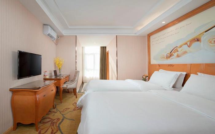 Vienna Hotel Beijing Shougang East Bajiao Amusement Park Metro Station