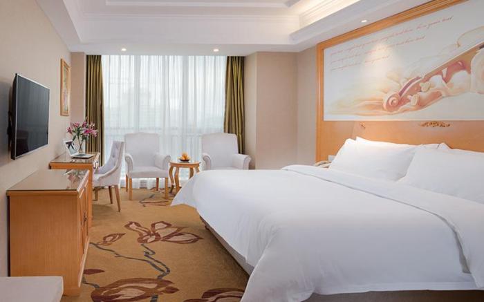 Vienna Hotel Guangdong Qingyuan Yingde Yicui Plaza