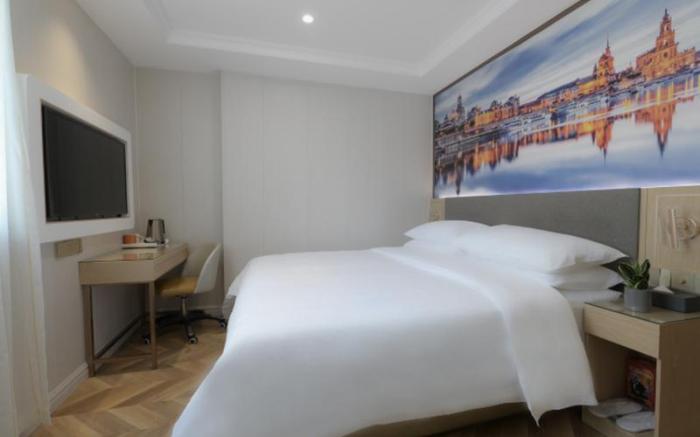 Vienna Hotel Shanghai Nanjing Road Pedestrian Street