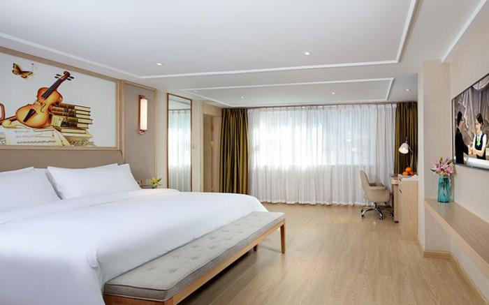 Vienna Hotel Sichuan Ganzi 318 National Highway Yajiang