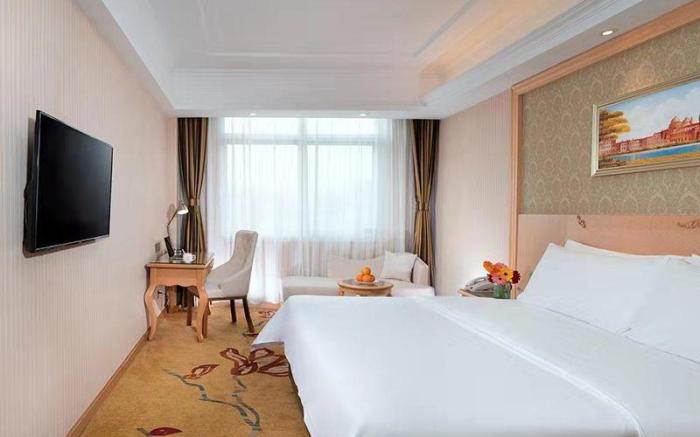 Vienna Hotel Jinan Laiwu General Bus Station