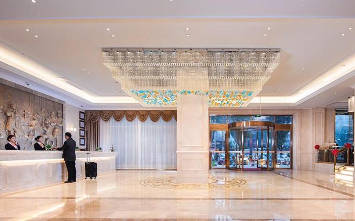 Vienna Hotel Nanchong Gaoping Airport North Sichuan Medical College