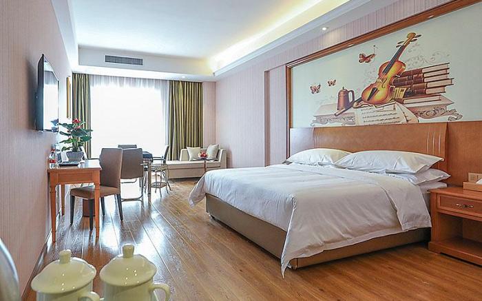 Vienna Hotel Kunming Yunda West Road Xiaodong Village Metro Station