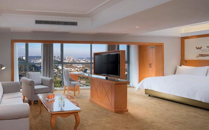 Vienna Hotel Guiyang North Station Dream City