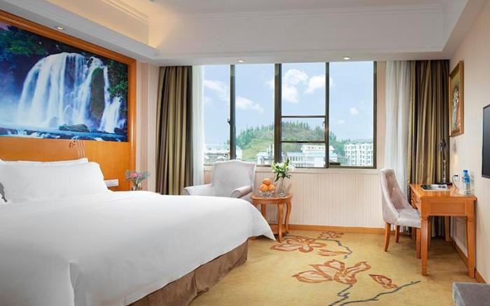 Vienna Hotel Guizhou Anshun Huangguoshu Waterfall Scenic Spot