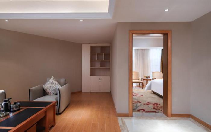 Vienna Hotel Nanchang West Lake Wanda Plaza Guanzhou Metro Station
