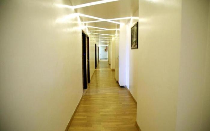 Hotel Sallow Royal Suites