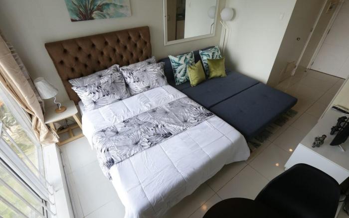 A2J Executive Studio Suite near Skyranch & Malls