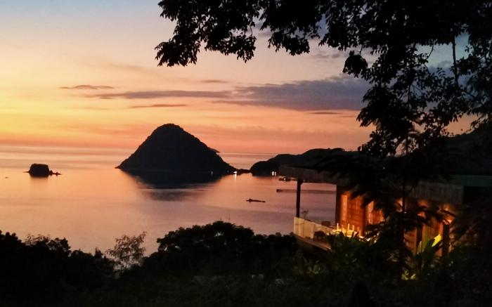 Paradise Garage Komodo Villa
