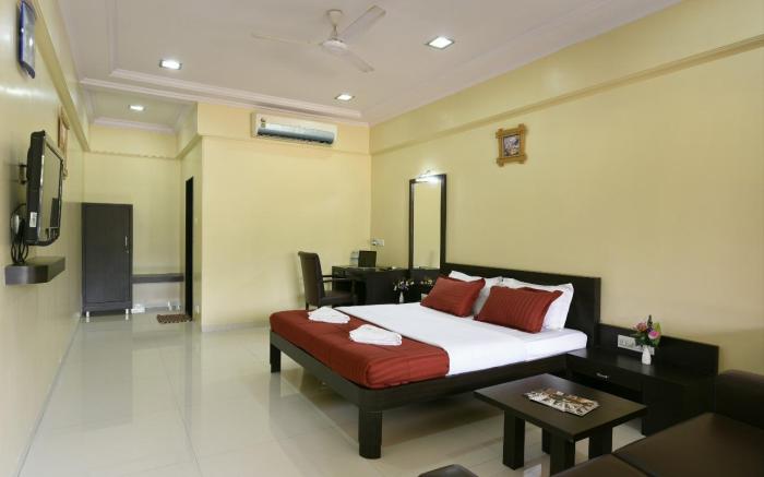 UKs Resort Khopoli