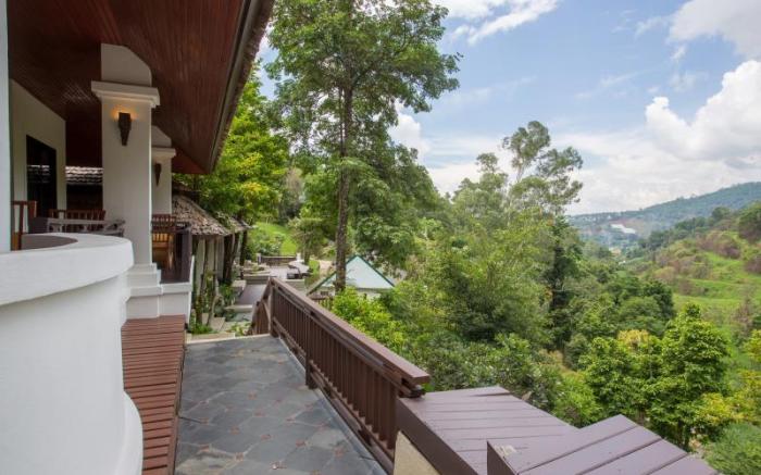J Valley Resort