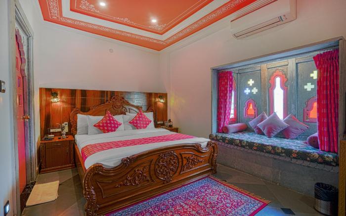 AAJ HAVELI - Pichola Lake Facing Hotel 