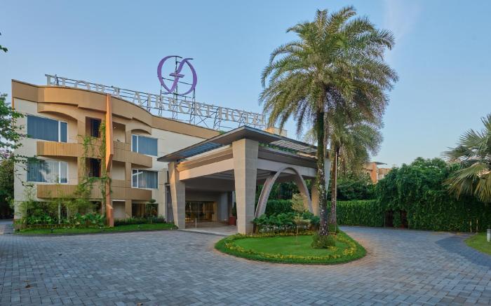 Flora Airport Hotel and Convention Centre Kochi