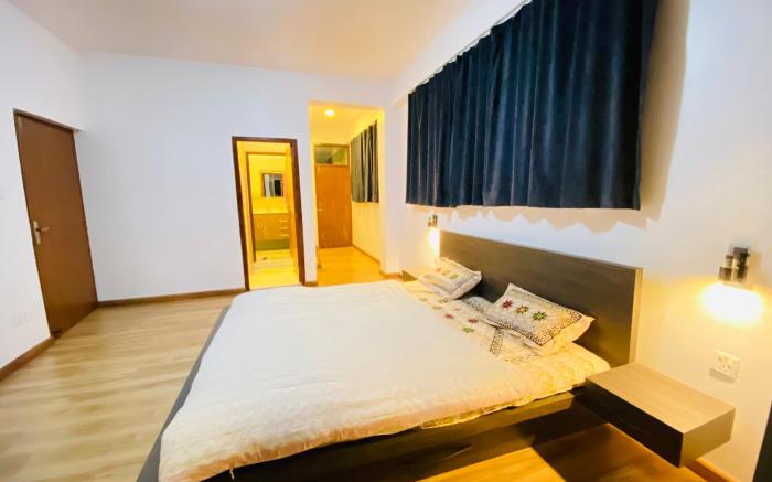 Namuna Homestay (White House)