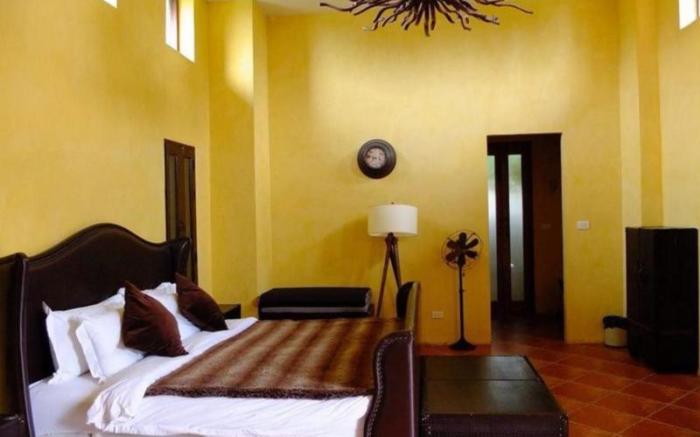 Her Glory Vacation Villa