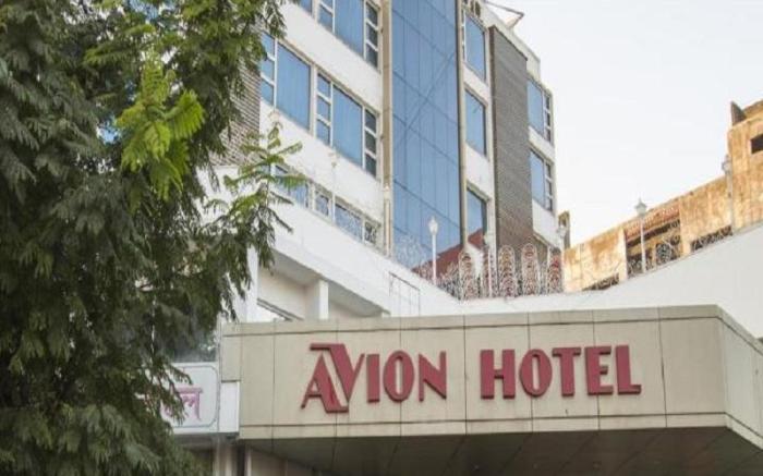 Avion Hotel