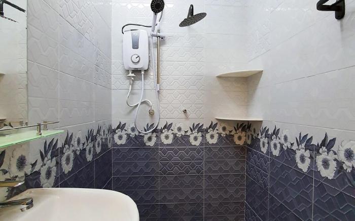 Warm, Cozy home+close to Pesta/ Muar Town home