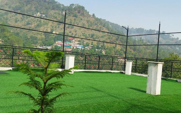 Hari Homestay Gaonguri TehsilKasauli l Veg Food |2