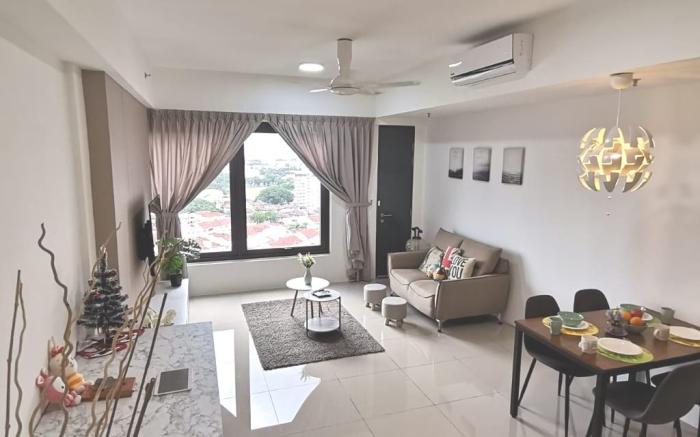 Tropicana 218 3Bedroom 2carparks 6-10pax