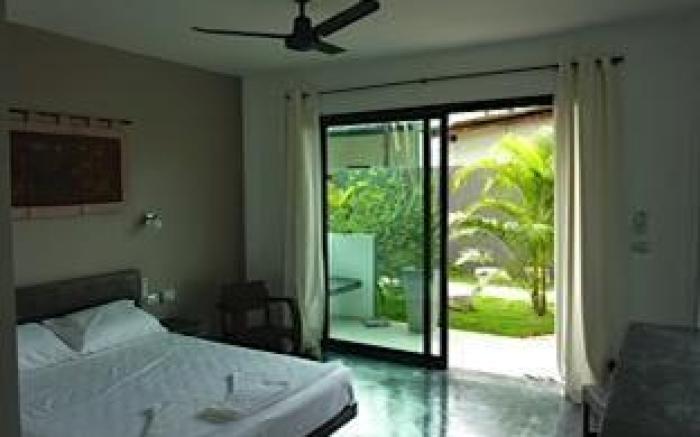 Sairee Sairee Guesthouse