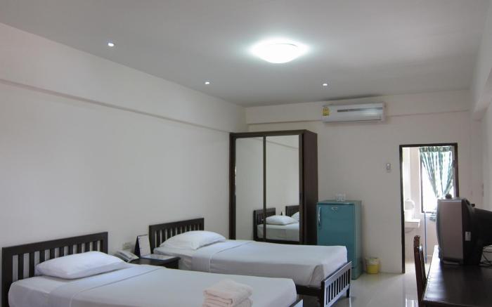 Golden House Service Apartment