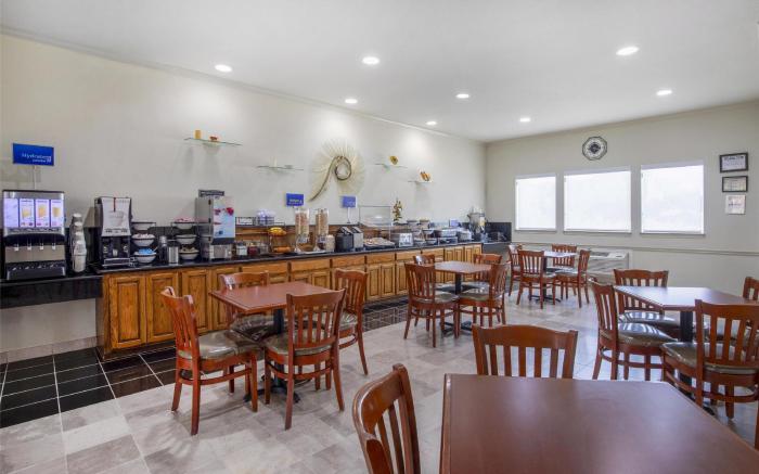 Best Western Limestone Inn & Suites