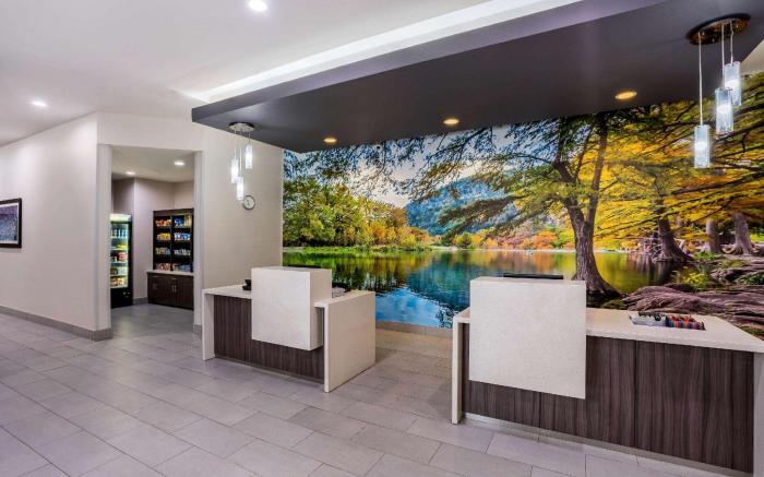 La Quinta Inn & Suites by Wyndham Houston Cypress