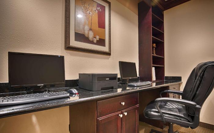 Best Western Plus Manvel Inn & Suites