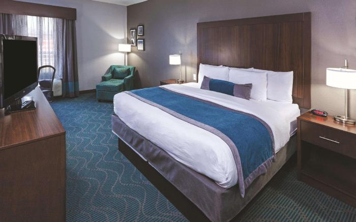 La Quinta Inn & Suites by Wyndham Fort Worth Arlington West