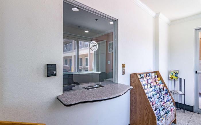 Motel 6 Azle, TX