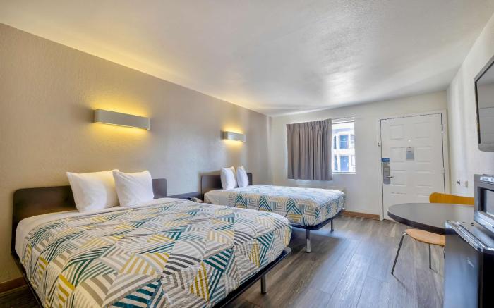 Motel 6 Bryan, TX - College Station