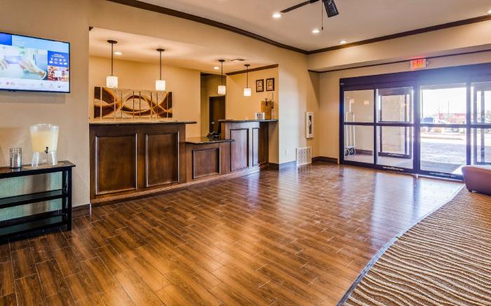 Best Western Plus Seminole Hotel and Suites