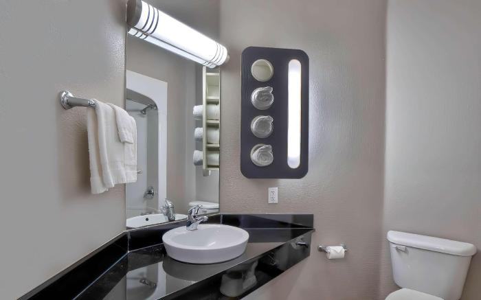 Motel 6 Benbrook, TX - Fort Worth
