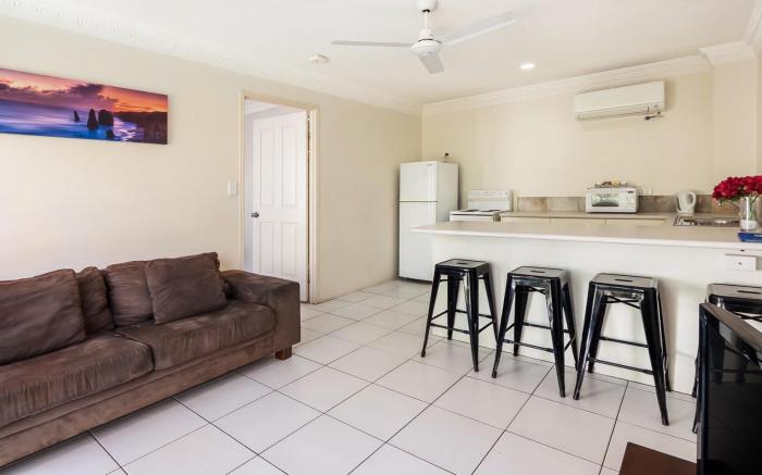 Bilinga Beach Motel